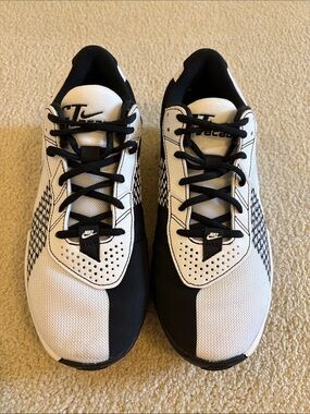 Nike Black and White Basketball Shoes